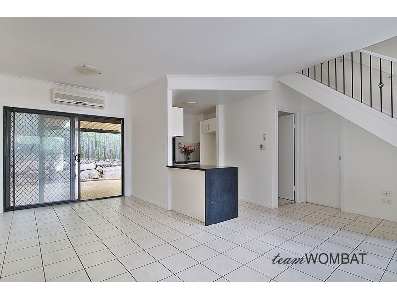 77 Depper Street, St Lucia QLD 4067