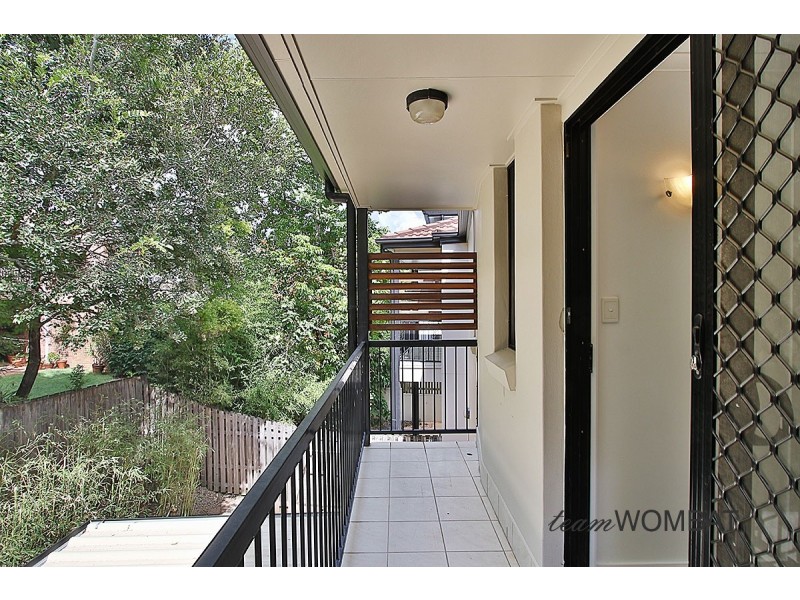 77 Depper Street, St Lucia QLD 4067