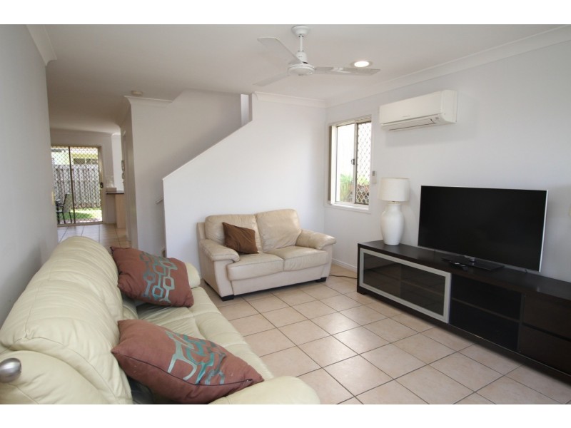 42/74 UNIVERSAL STREET, Pacific Pines QLD 4211