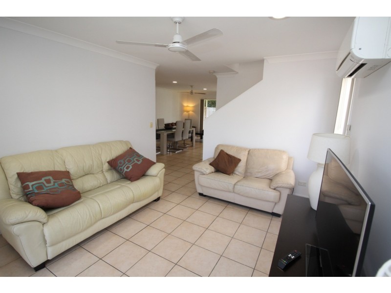 42/74 UNIVERSAL STREET, Pacific Pines QLD 4211