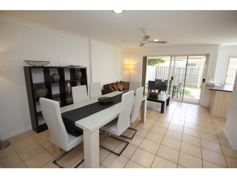 42/74 UNIVERSAL STREET, Pacific Pines QLD 4211