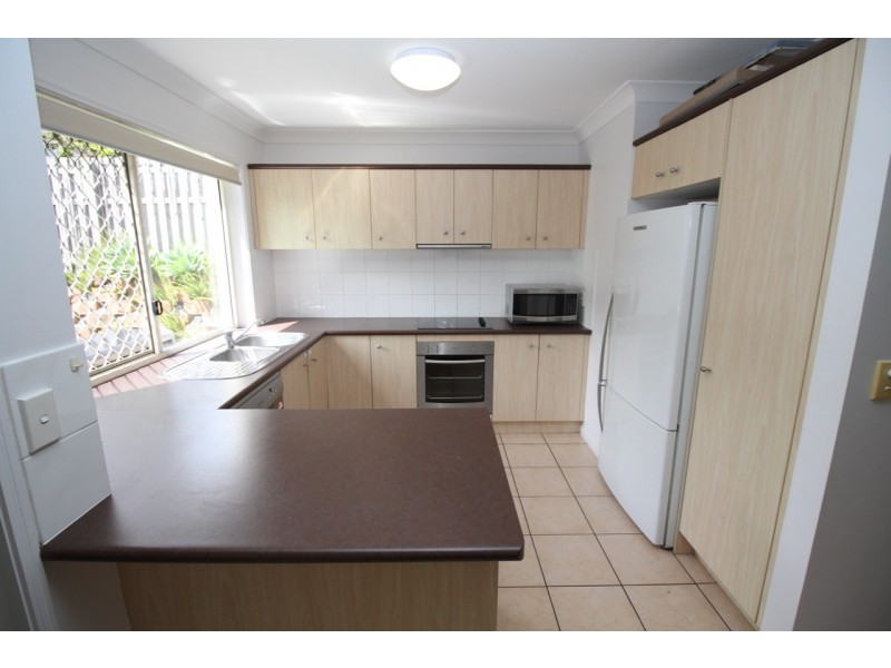 42/74 UNIVERSAL STREET, Pacific Pines QLD 4211