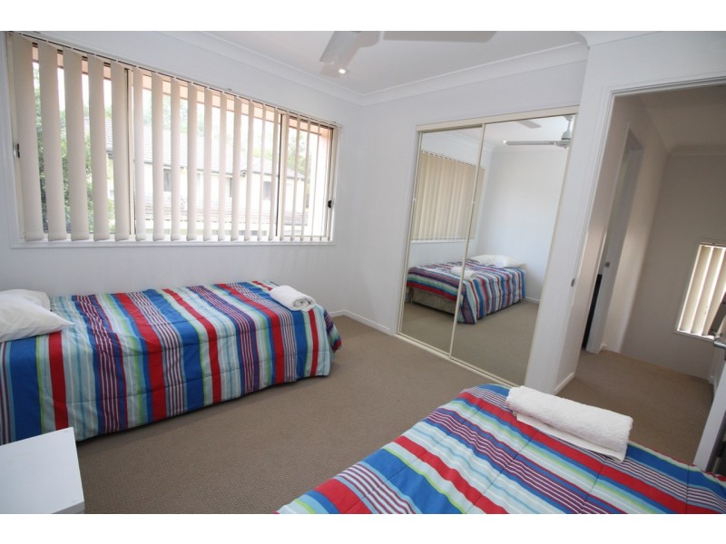 42/74 UNIVERSAL STREET, Pacific Pines QLD 4211