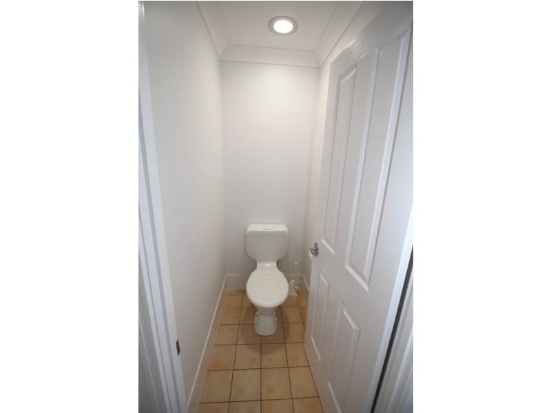 42/74 UNIVERSAL STREET, Pacific Pines QLD 4211