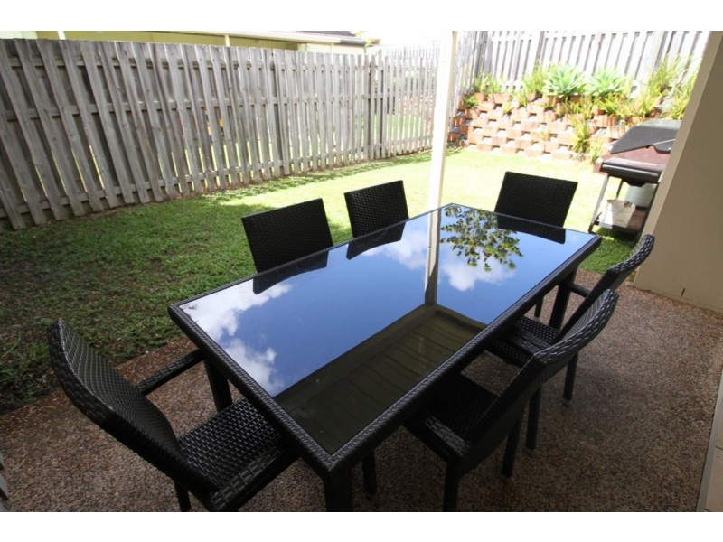 42/74 UNIVERSAL STREET, Pacific Pines QLD 4211