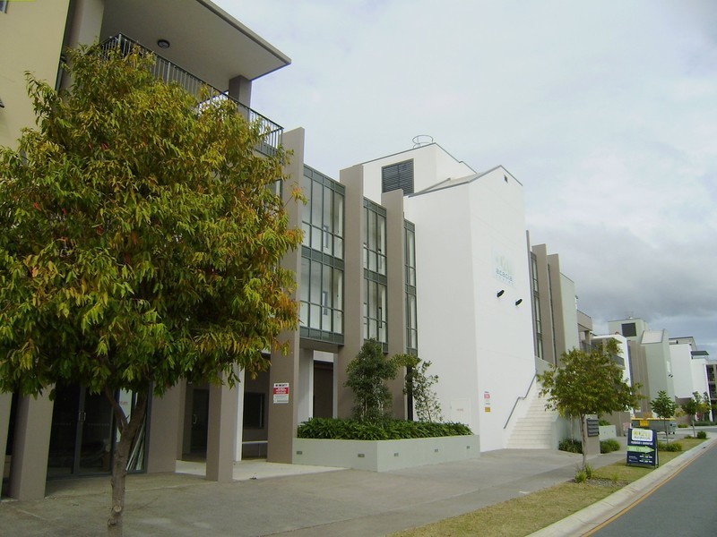 D5/2 Acacia Court, Robina QLD 4226