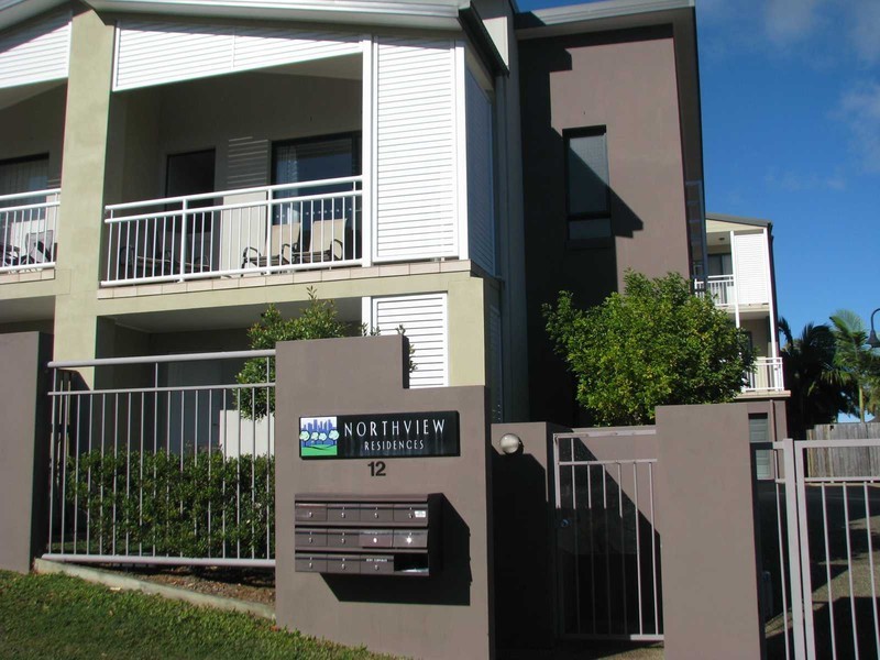 1/12 Geraldton Drive, Varsity Lakes QLD 4227