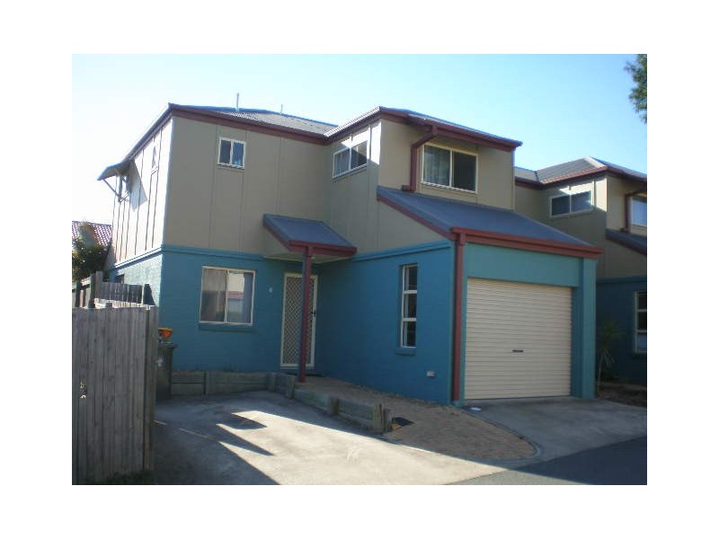 Unit 8/11 Oakmont Avenue, Oxley QLD 4075