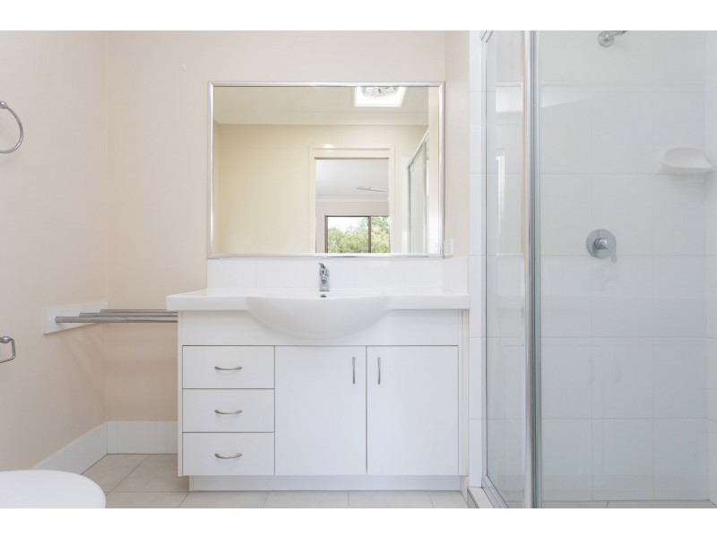 5/6 Canton Court, Manly West QLD 4179