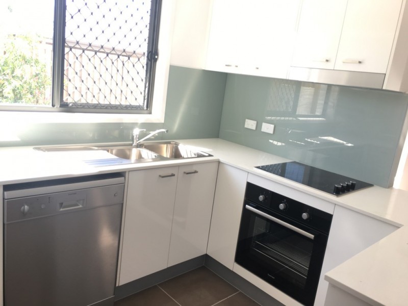 54 grahams road, Strathpine QLD 4500