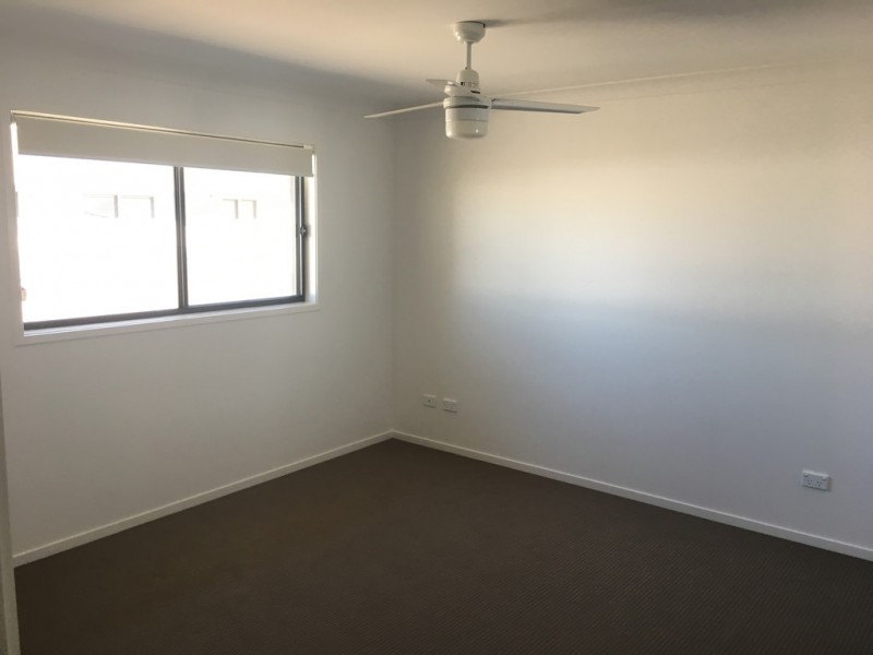 54 grahams road, Strathpine QLD 4500