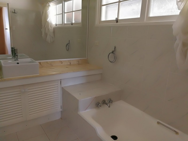 28 Oxford St, Joyner QLD 4500