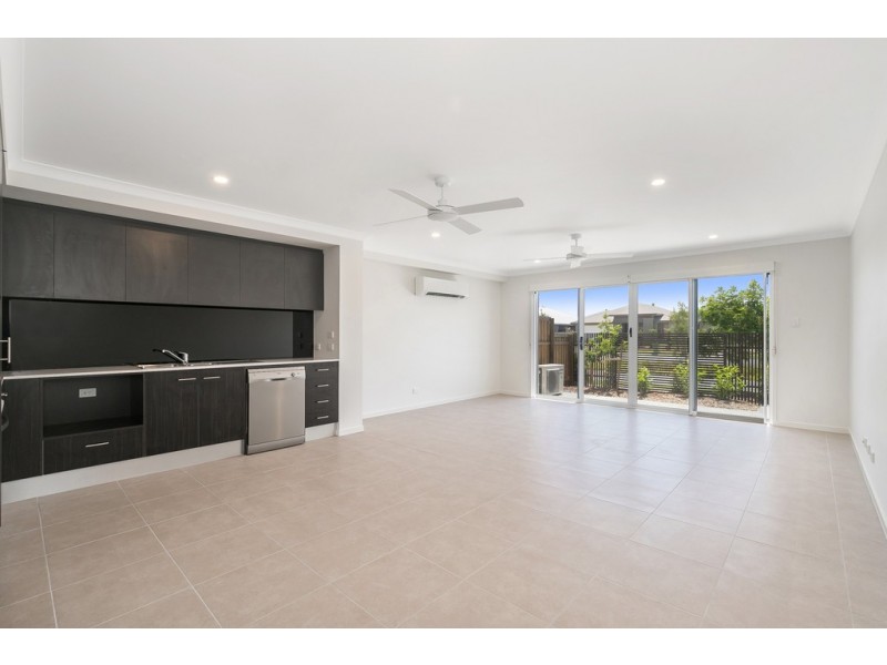 89/370 Gainsborough Drive, Pimpama QLD 4209