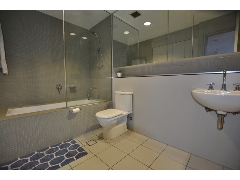 38 B01 Skyring Terrace, Teneriffe QLD 4005