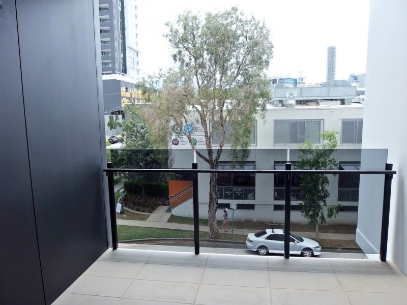 22 Railway Tce, Milton QLD 4064