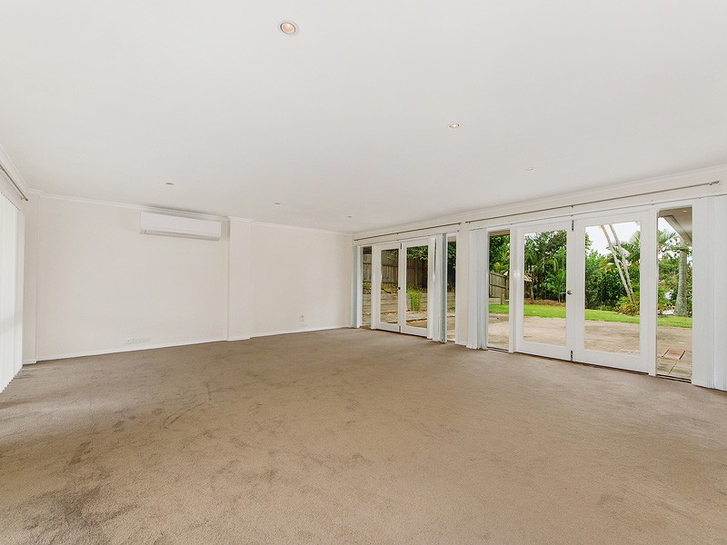 16 CARRABEAN AVENUE, Ashmore QLD 4214