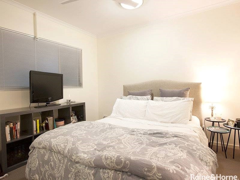 13/43 Beeston St., Teneriffe QLD 4005