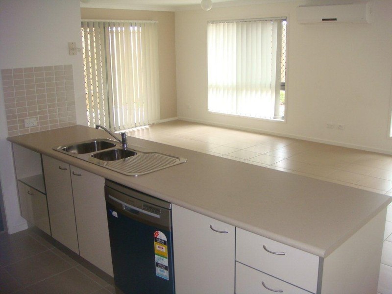 18/50 Joyce Cresecent, Bracken Ridge QLD 4017