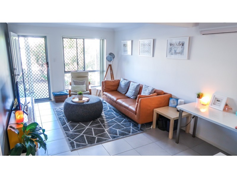 1 Gumview, Albany Creek QLD 4035