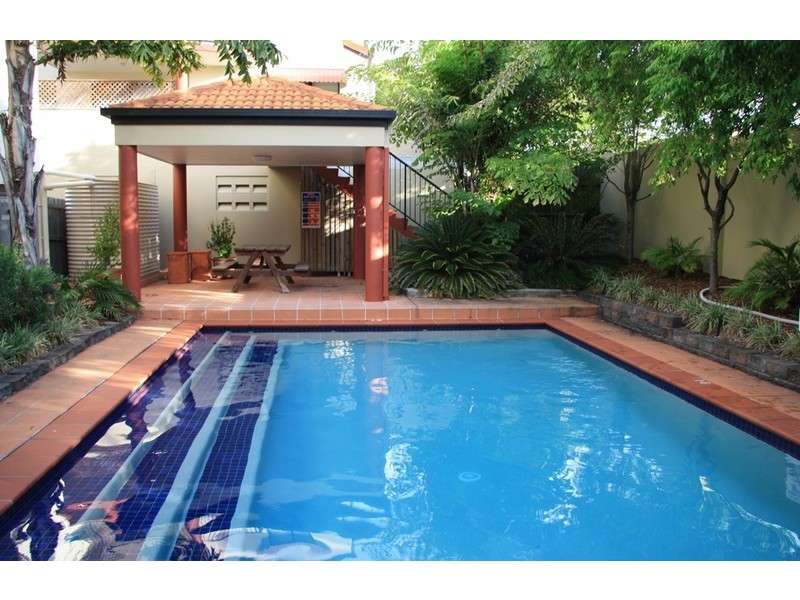 Greenslopes QLD 4120