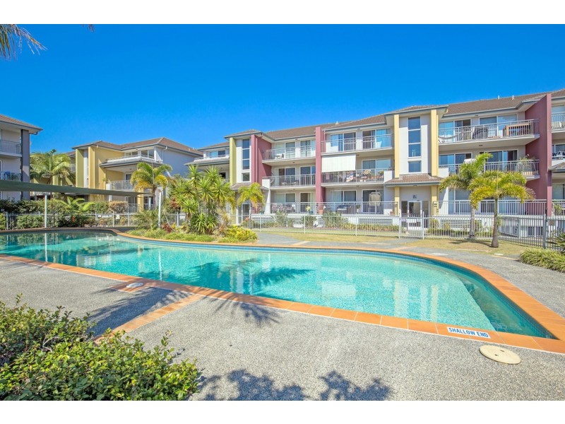 10/33 Clark Street, Biggera Waters QLD 4216