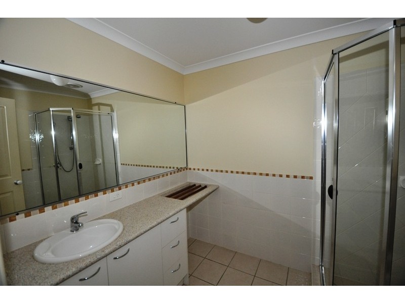 14/9 Pamela Place, Kenmore Hills QLD 4069