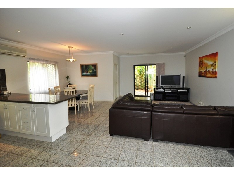 7 Normanby St, Indooroopilly QLD 4068