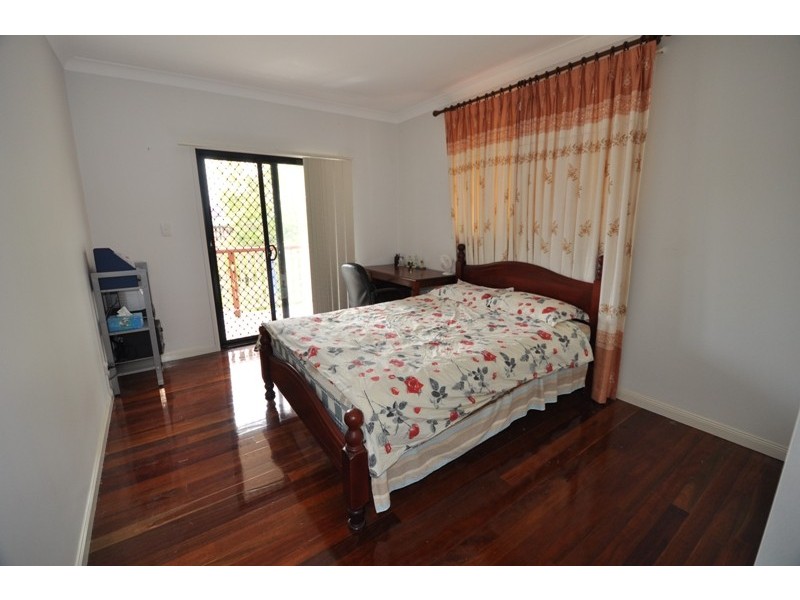 7 Normanby St, Indooroopilly QLD 4068