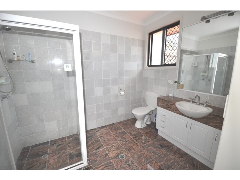 7 Normanby St, Indooroopilly QLD 4068