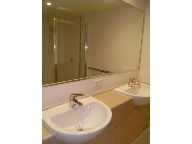 C8/1 Acacia Court, Robina QLD 4226