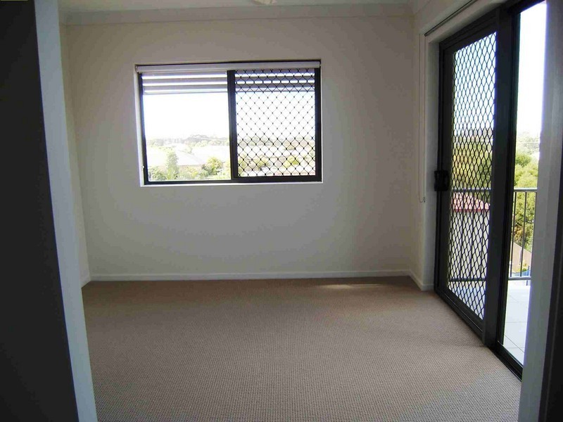 G09/2 Acacia Crt, Robina QLD 4226