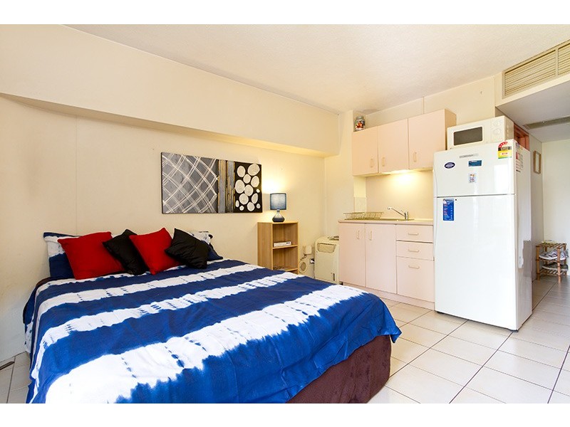 213 / 2 Barney Street, Southport QLD 4215