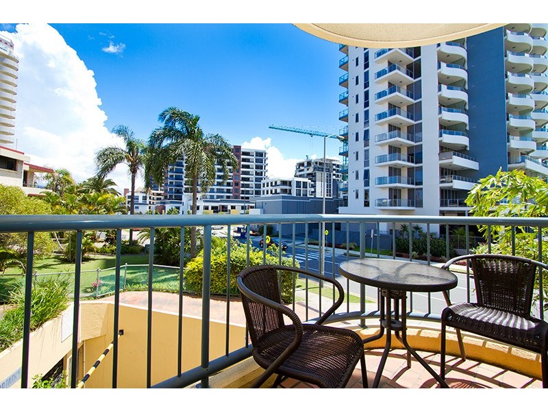 213 / 2 Barney Street, Southport QLD 4215