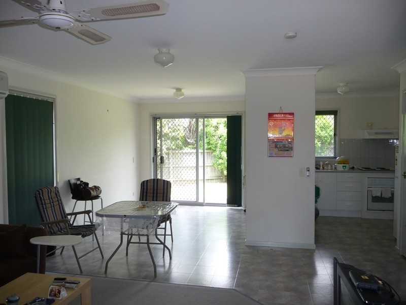 8/77 Nursery Avenue, Runcorn QLD 4113