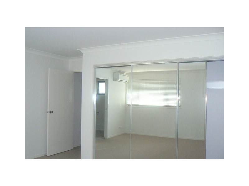 Mount Ommaney QLD 4074