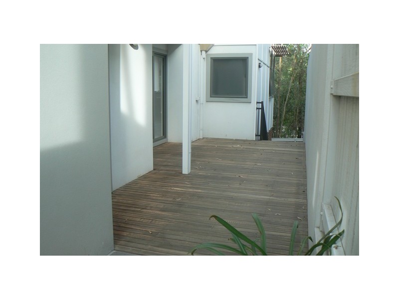 Mount Ommaney QLD 4074