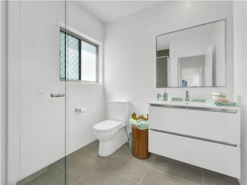 421 Trouts Road, Chermside QLD 4032