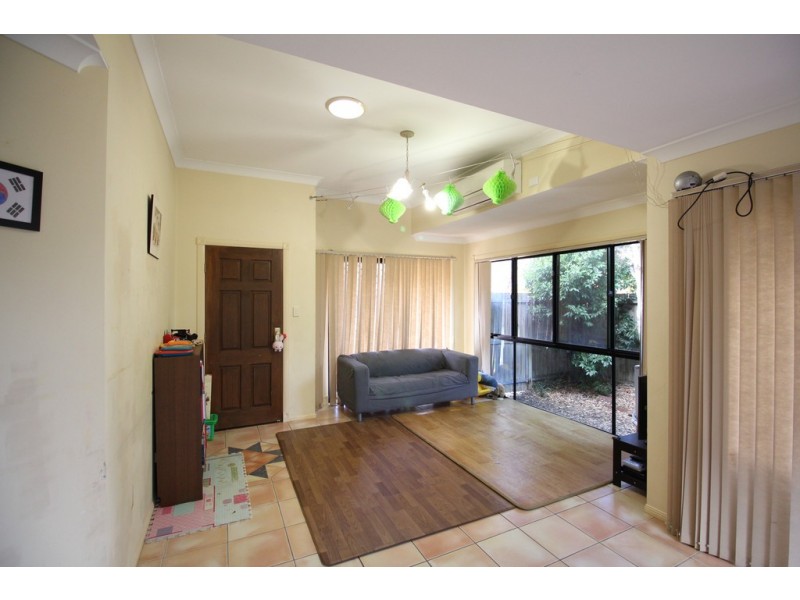 28/18 ALTANDI ST, Sunnybank QLD 4109