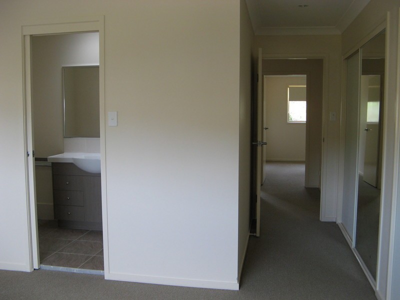 54/582 Manly Road, Wakerley QLD 4154