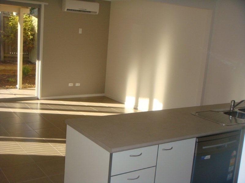 8/50 Joyce Crescent, Bracken Ridge QLD 4017