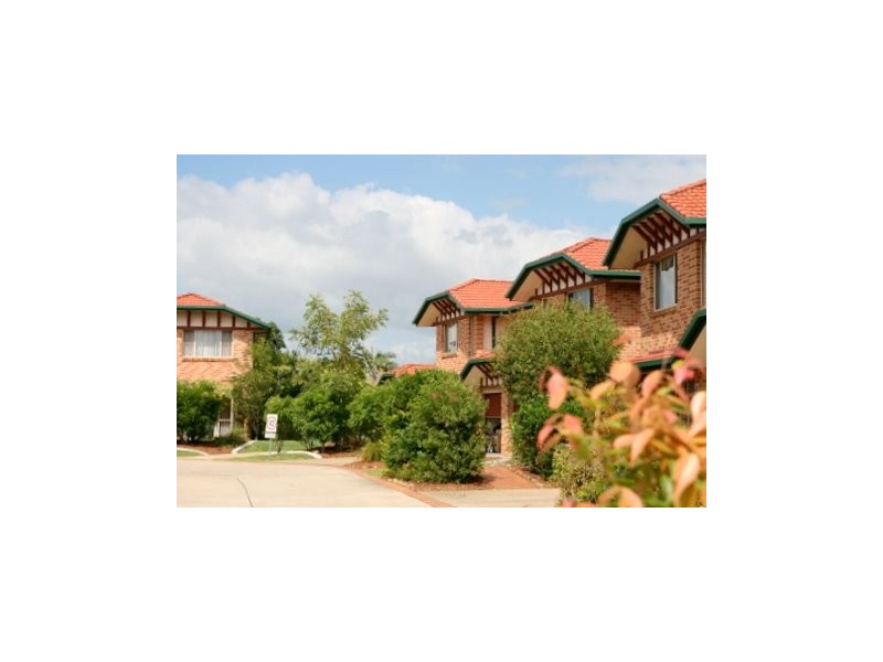 U56/75 Brown Street, Labrador QLD 4215