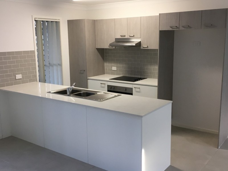 27/104A River Hills Road, Eagleby QLD 4207