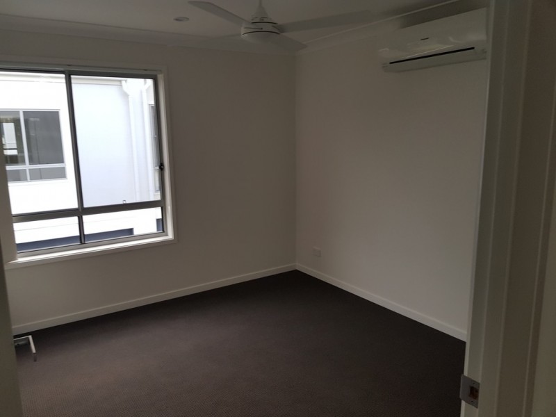 84A The Promenade, Springfield Lakes QLD 4300