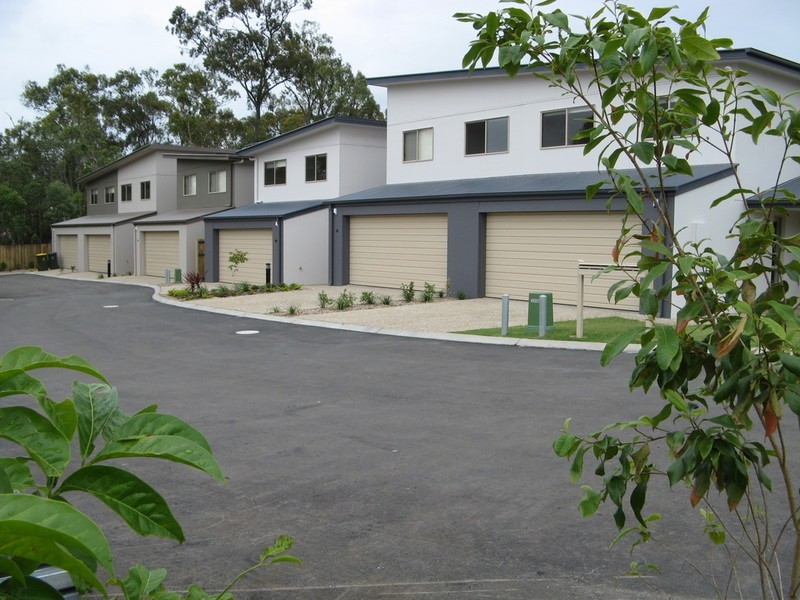 60/582 Manly Road, Wakerley QLD 4154