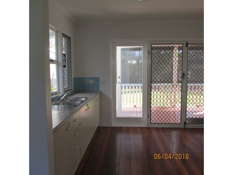 18 PETREL AVENUE, Mermaid Beach QLD 4218