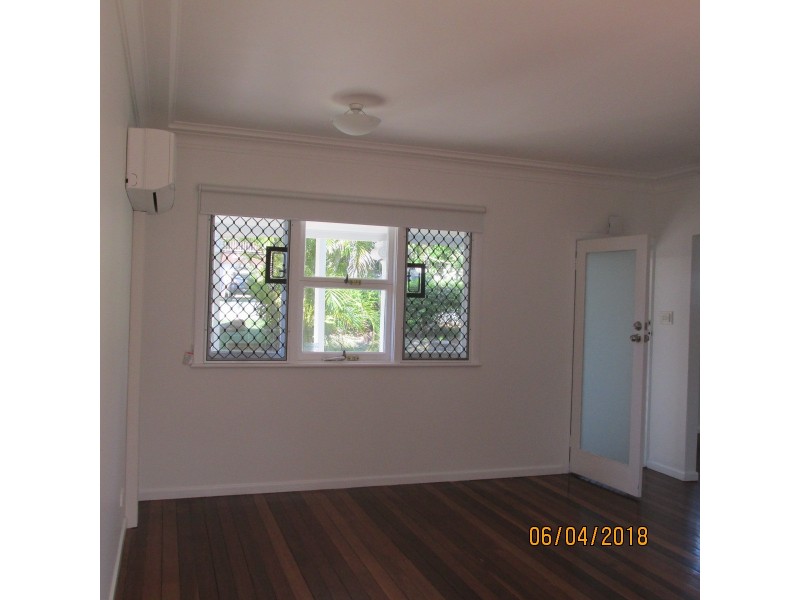 18 PETREL AVENUE, Mermaid Beach QLD 4218