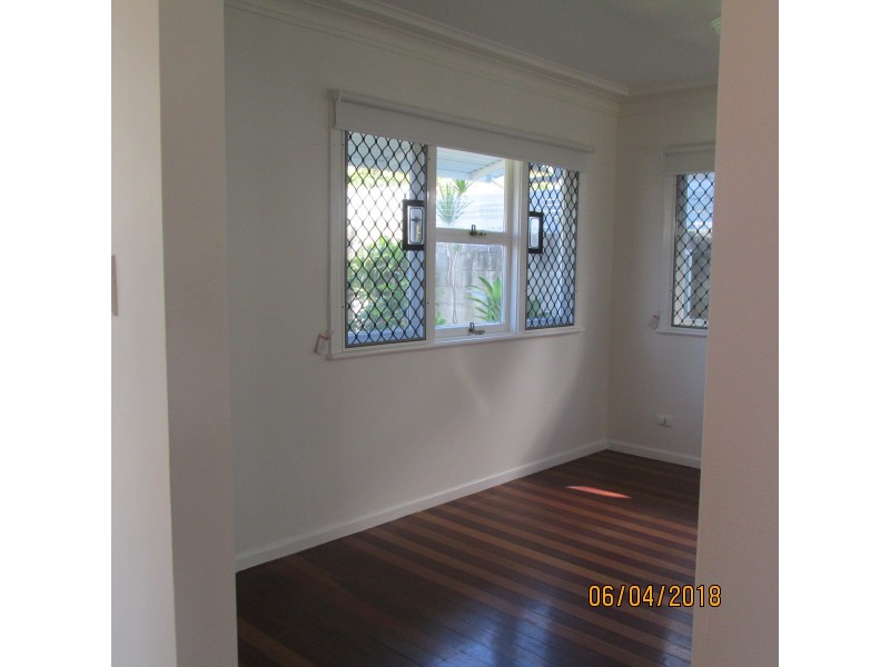 18 PETREL AVENUE, Mermaid Beach QLD 4218