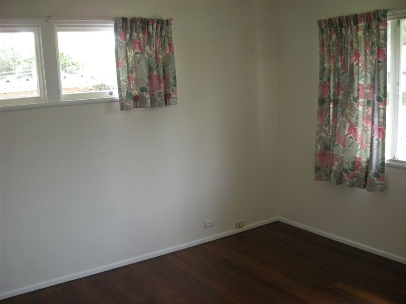 3 Cromarty Street, Kenmore QLD 4069