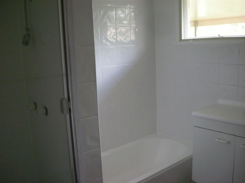 3 Cromarty Street, Kenmore QLD 4069