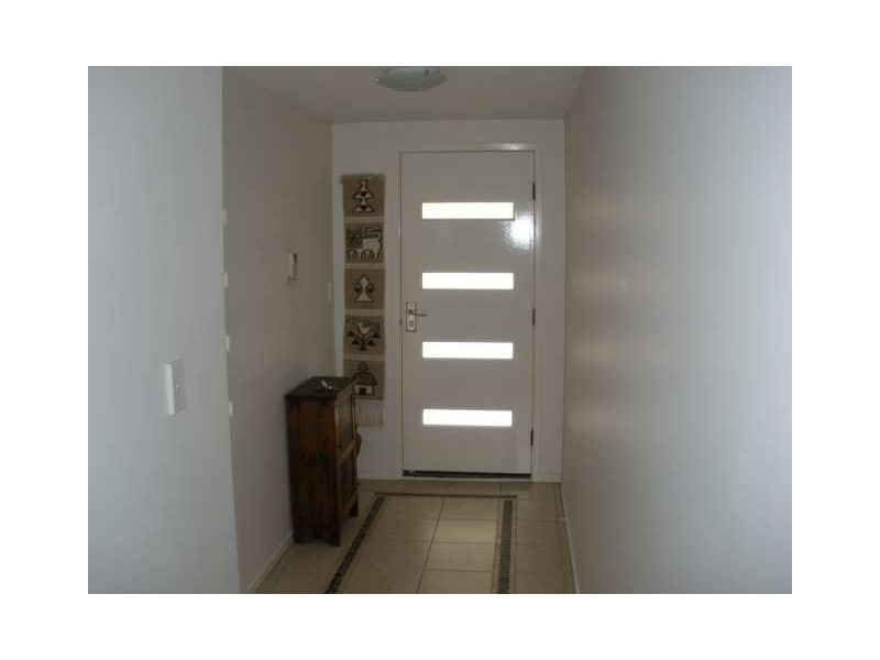 61 Greenway Circuit, Mount Ommaney QLD 4074